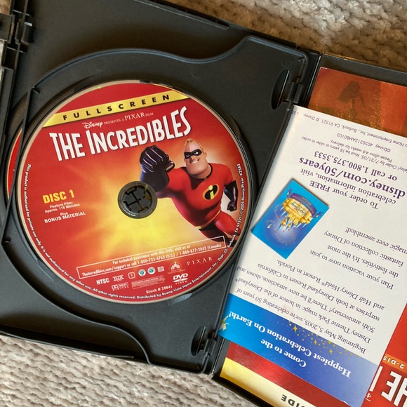The Incredibles DVD Disney Pixar 2-Disc Collector’s Edition full screen - Picture 3 of 4